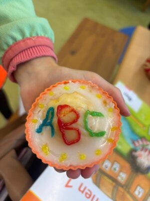 Foto des Albums: Buchstabenfest in den ersten Klassen im Schulhaus Wollbach