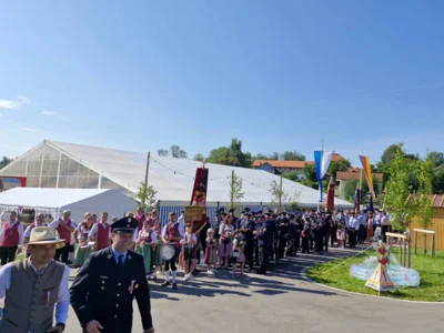 Foto des Albums: Hauseinweihung Festsonntag