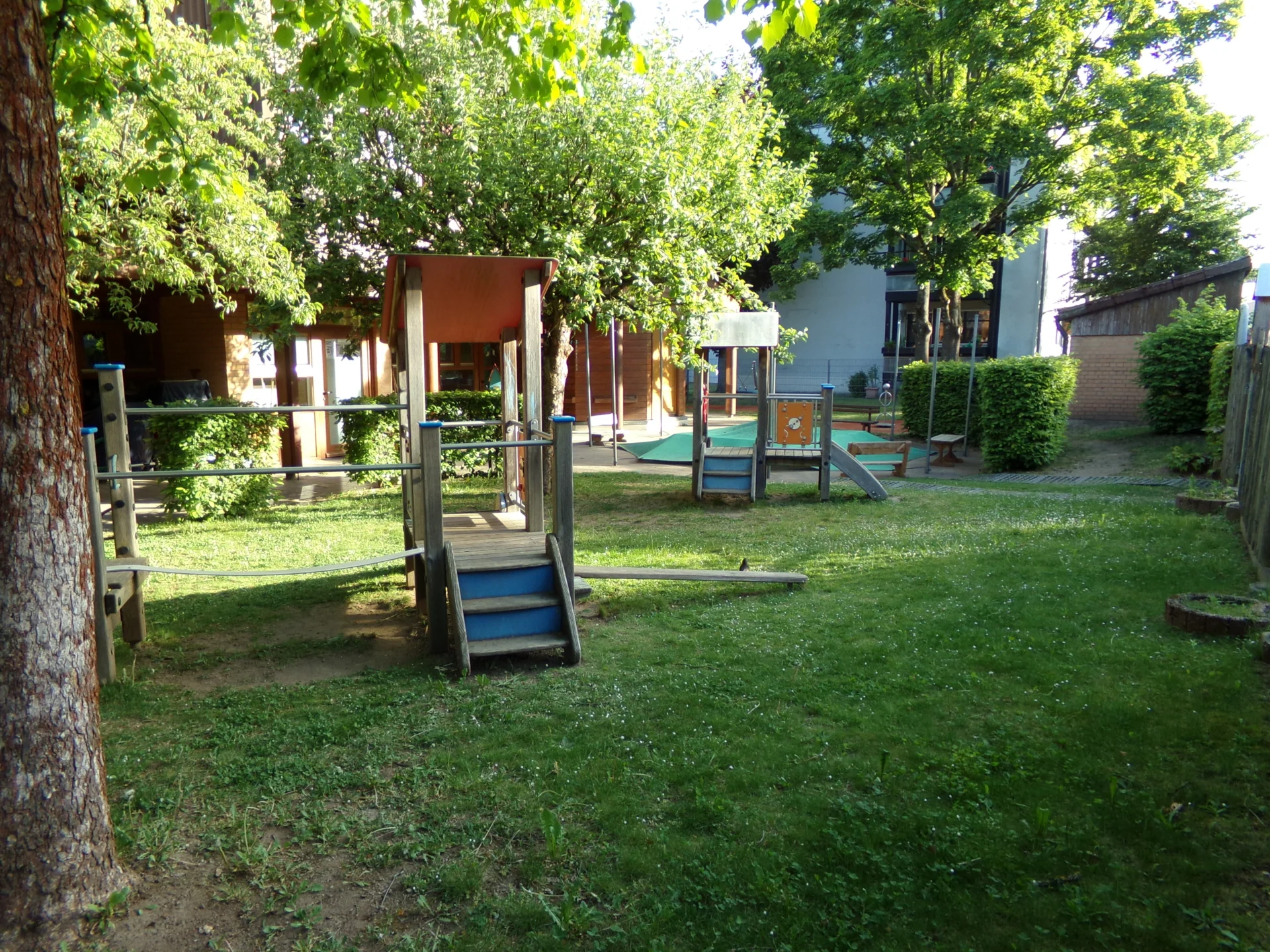 Bild: Krippe - Garten Gesamtansicht