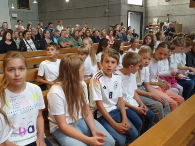 Foto des Albums: Gottesdienst mit Verabschiedung der Viertklasskinder