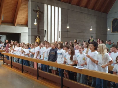 Foto des Albums: Gottesdienst mit Verabschiedung der Viertklasskinder