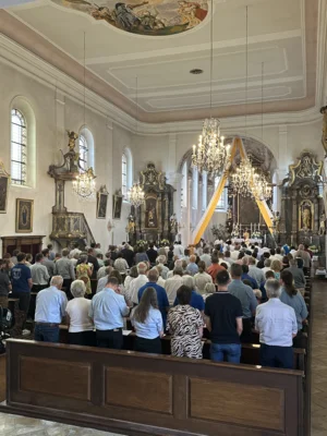 Foto des Albums: 50. Geburtstag und 20-jähriges Priesterjubiläum von Pfarrer Alexander
