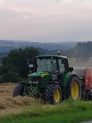 Foto des Albums: Sommerzeit - Getreide-/Strohernte rund um Bettendorf