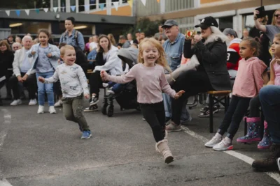 Foto des Albums: Schulfest - 50 Jahre erste Sahne (Fabian Riediger)