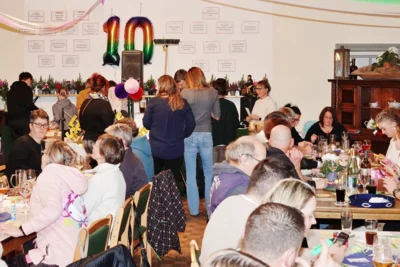 Belagerungszusatnd - die haben alle einen Bingo 