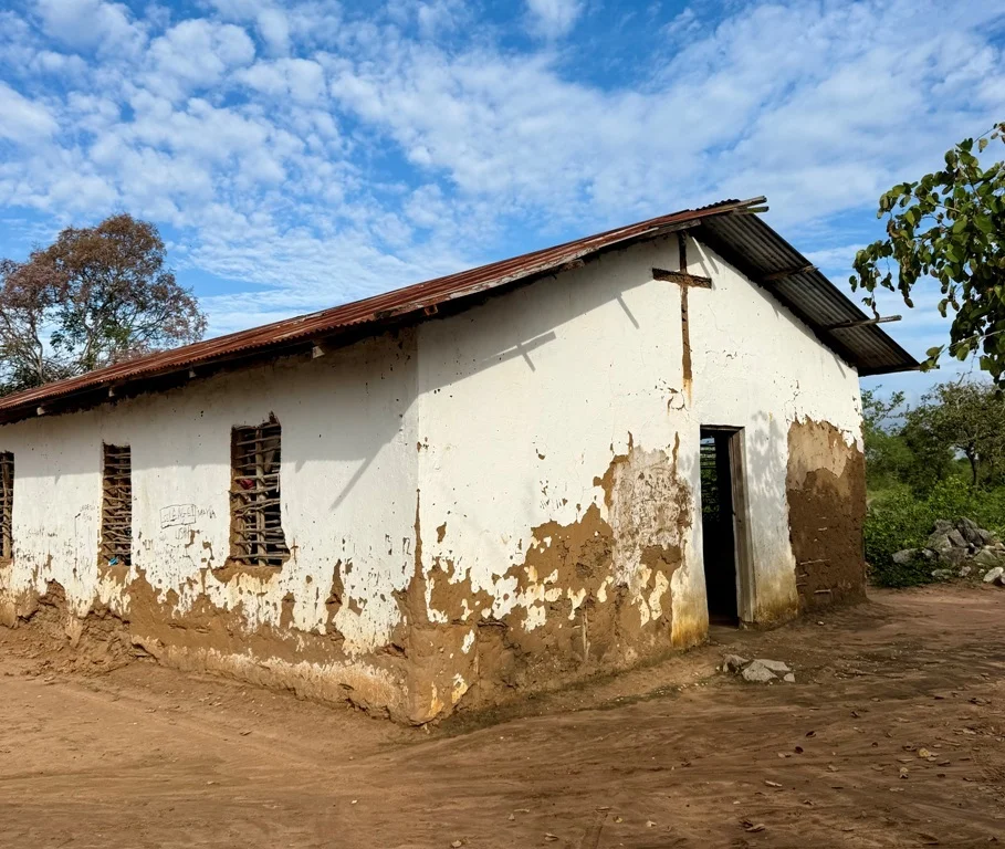 Bild: Kirche der Massai Gemeinde Kikole