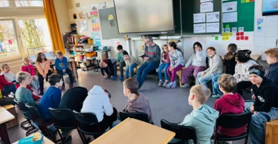 Foto des Albums: Vorlesetag 2025 im Schulhaus Hollstadt