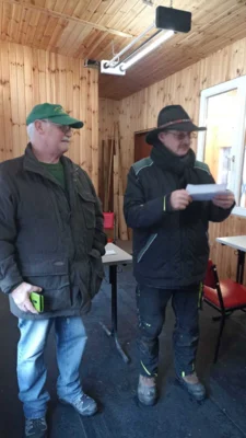 Foto des Albums: Drei Haselnuss Pokal
