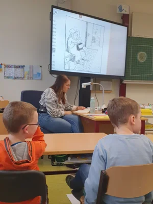 Foto des Albums: Vorlesetag im Schulhaus Wollbach