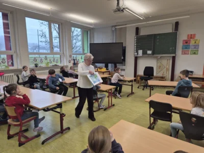 Foto des Albums: Vorlesetag im Schulhaus Wollbach
