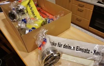 Pr&auml;sente zur Verabschiedung 