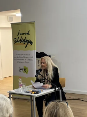 Foto des Albums: Bilder Lesung Caren Benedikt - Literarischer Bilderbogen