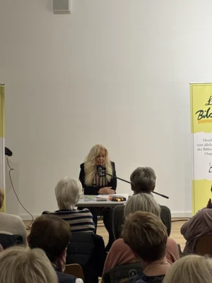 Foto des Albums: Bilder Lesung Caren Benedikt - Literarischer Bilderbogen