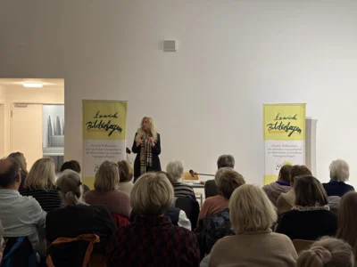 Foto des Albums: Bilder Lesung Caren Benedikt - Literarischer Bilderbogen