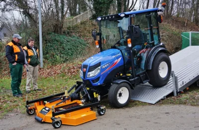 W&auml;hrend der Neue zur Einweisung rollt 