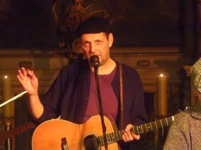 Foto des Albums: Die LIEDERTOUR zu Gast in der Stadtkirche mit Ralph Schüller & Band feat. Miko Mikulicz an der Geige