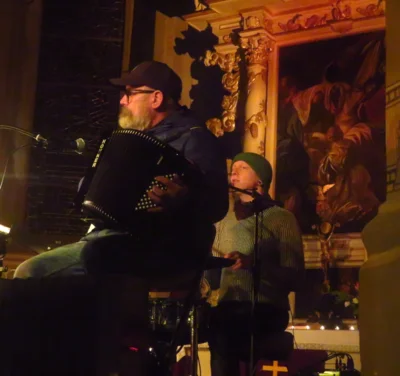 Foto des Albums: Die LIEDERTOUR zu Gast in der Stadtkirche mit Ralph Schüller & Band feat. Miko Mikulicz an der Geige