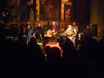 Foto des Albums: Die LIEDERTOUR zu Gast in der Stadtkirche mit Ralph Schüller & Band feat. Miko Mikulicz an der Geige