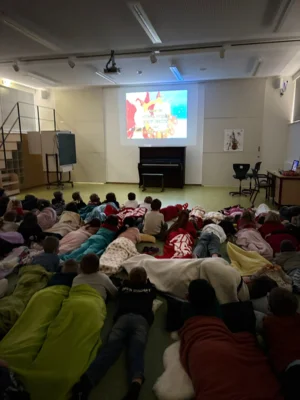Foto des Albums: Vorweihnachtszeit im Schulhaus Wollbach