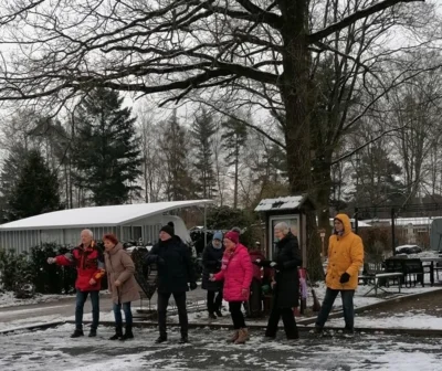 Pétanque bei Schnee jpg 