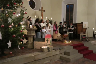 Foto des Albums: Christvesper und Krippenspiel in der Bergkirche Oelze