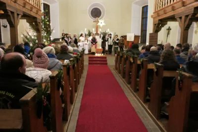 Foto des Albums: Christvesper und Krippenspiel in der Bergkirche Oelze