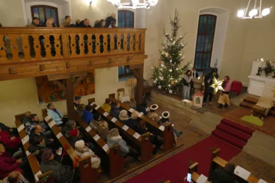 Foto des Albums: Christvesper und Krippenspiel in der Bergkirche Oelze