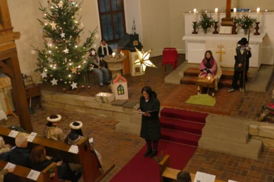 Foto des Albums: Christvesper und Krippenspiel in der Bergkirche Oelze