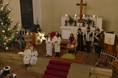 Foto des Albums: Christvesper und Krippenspiel in der Bergkirche Oelze