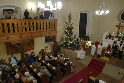 Foto des Albums: Christvesper und Krippenspiel in der Bergkirche Oelze