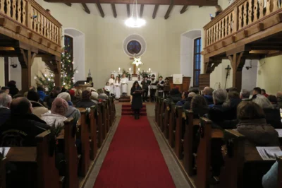 Foto des Albums: Christvesper und Krippenspiel in der Bergkirche Oelze