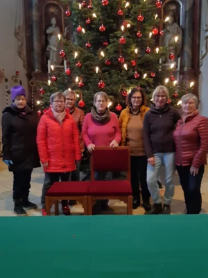 Foto des Albums: Christbäume aufstellen/schmücken 2025