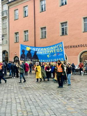 Foto des Albums: Sternsingeraussendung im Regensburger Dom