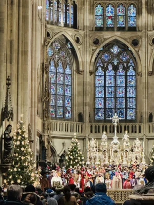Foto des Albums: Sternsingeraussendung im Regensburger Dom