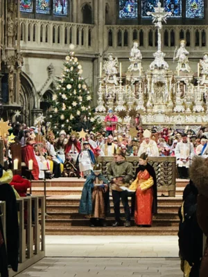 Foto des Albums: Sternsingeraussendung im Regensburger Dom