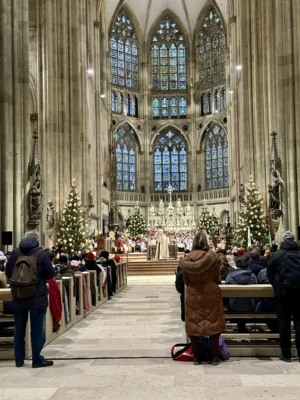 Foto des Albums: Sternsingeraussendung im Regensburger Dom