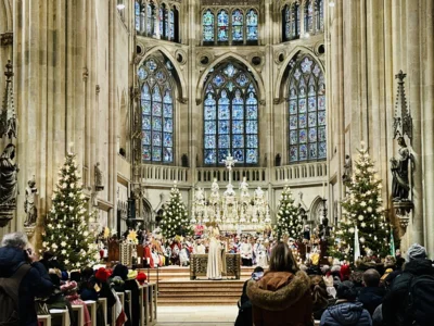 Foto des Albums: Sternsingeraussendung im Regensburger Dom