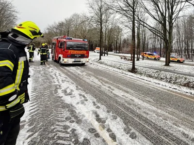 Feuerwehr Schmalensee und viel Rettugsdienst um Einsatz 