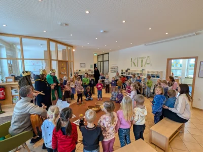 Foto des Albums: Sternsinger zu Besuch