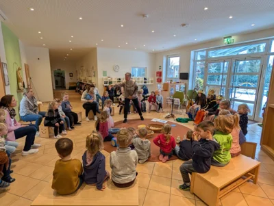 Foto des Albums: Sternsinger zu Besuch