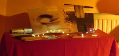 Foto des Albums: THE NEW SOLARISM ist das Soloprojekt der in Danzig geborenen Geigerin Izabela Kałduńska. Ein wundervoller Winterabend im Gemeindehaus, während draußen die Welt vom Schnee eingehüllt wurde
