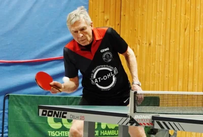 Gerd Achterberg in der Defensive 