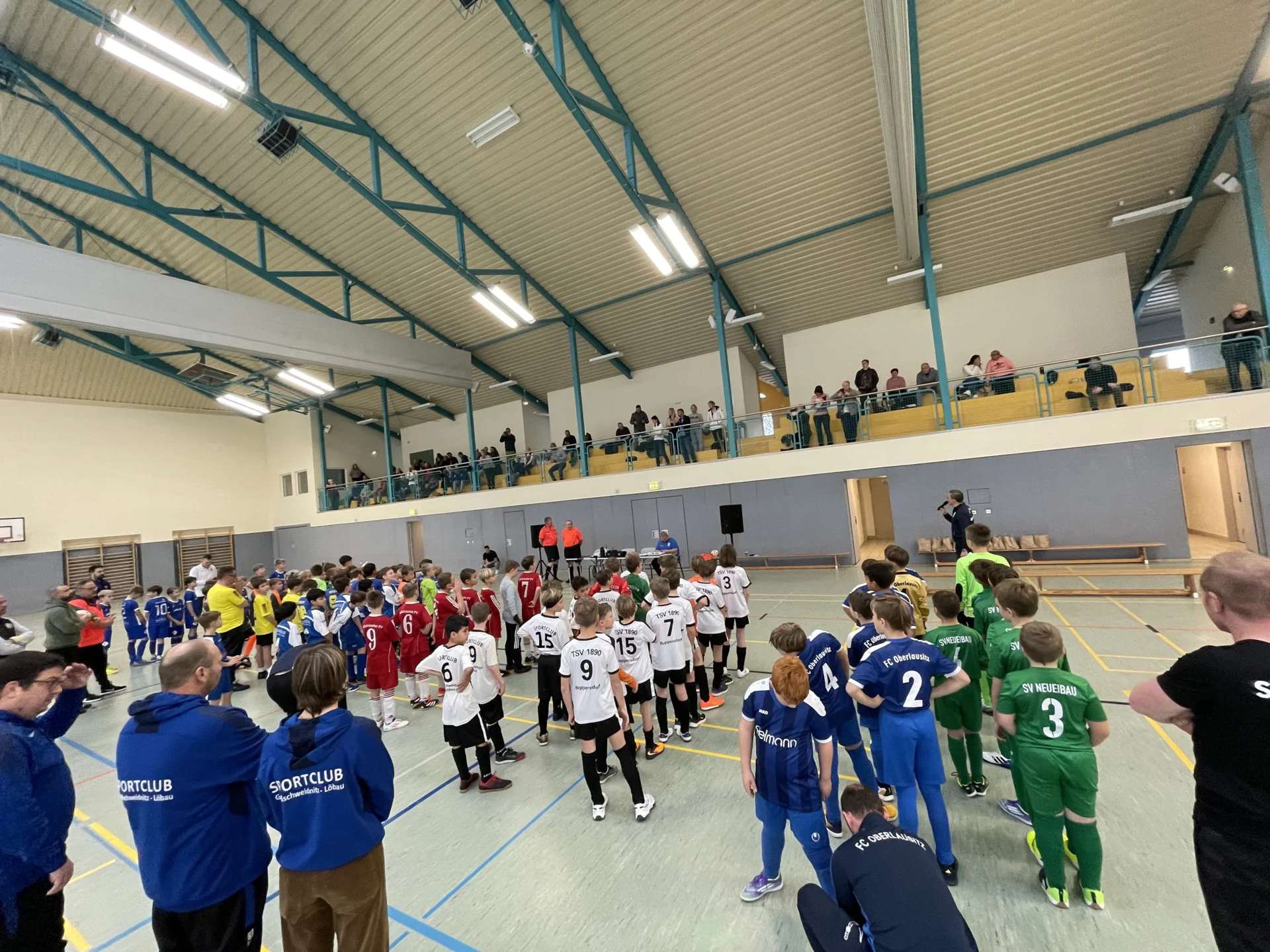 Bild: 251207 Halle FCO 8931