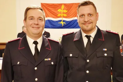 Geehrt - Frank M&uuml;hlenberg (li ) und Christopher Orth von Dach 