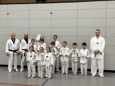 Foto des Albums: 100% Erfolgsquote: Taekwondo-Abteilung feiert großes Comeback mit Gürtelprüfung!