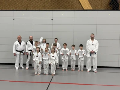 Foto des Albums: 100% Erfolgsquote: Taekwondo-Abteilung feiert großes Comeback mit Gürtelprüfung!