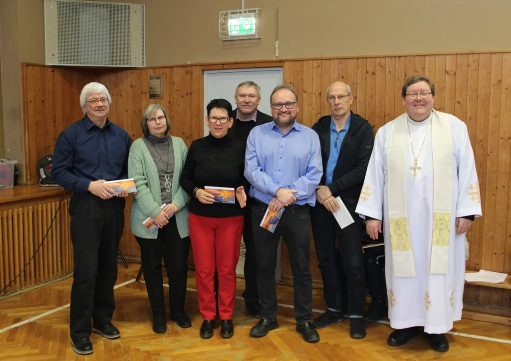 Bild: Dank an die Singing Friends des TuS Erkersreuth als fester Bestandteil der Kirchenmusik in der Gemeinde