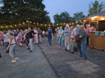 Foto des Albums: ALLERHAND AM ALLERSTRAND :-)) : Super Open-Air-Event mit HEAVY SILENCE bei herrlich sommerlichen Temperaturen