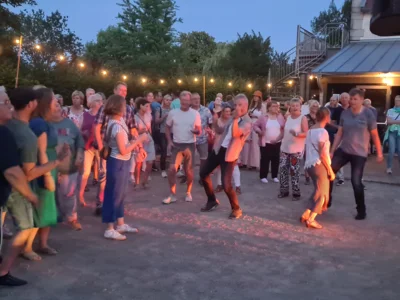 Foto des Albums: ALLERHAND AM ALLERSTRAND :-)) : Super Open-Air-Event mit HEAVY SILENCE bei herrlich sommerlichen Temperaturen