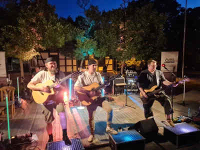 Foto des Albums: ALLERHAND AM ALLERSTRAND :-)) : Super Open-Air-Event mit HEAVY SILENCE bei herrlich sommerlichen Temperaturen